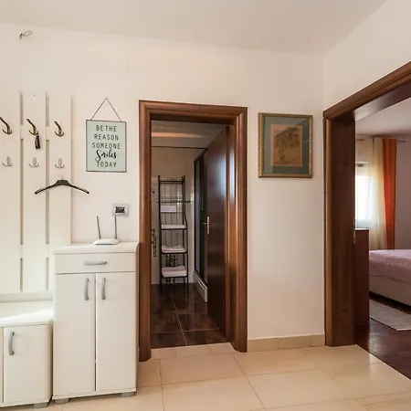 Διαμέρισμα By The Sea Privlaka, Zadar - 14569 *